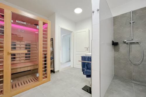 ferienwohnung-butjadingen-mettje-badezimmer-infrarot-sauna